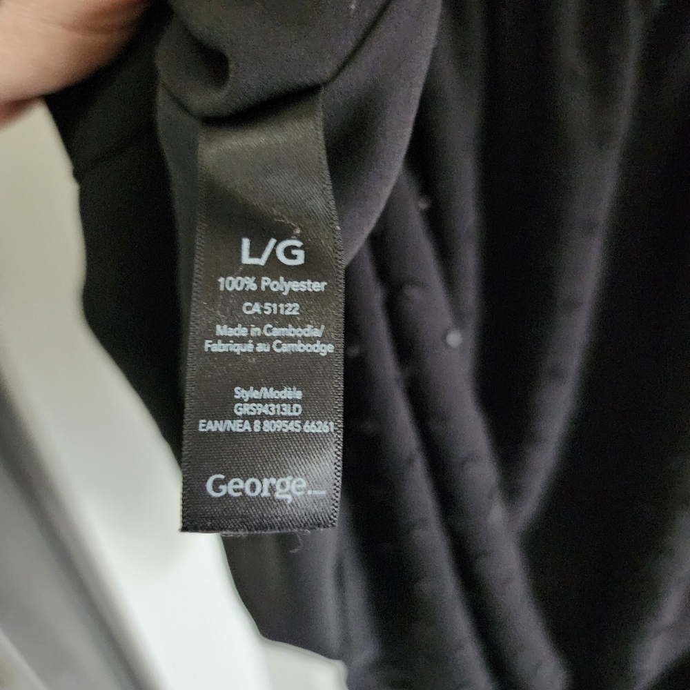 NUC GEORGE polkadot design tie waiste dress. Size lg - Picture 9 of 11